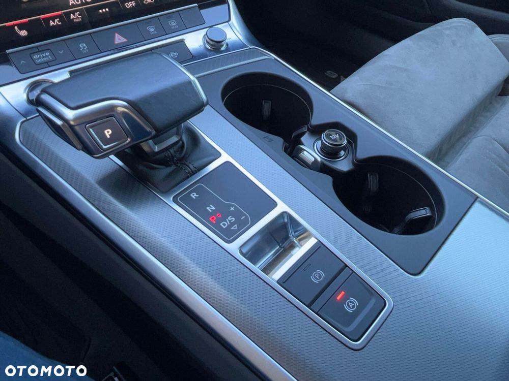 Audi A6 Avant - 22