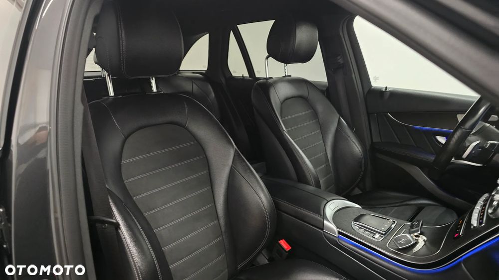 Mercedes-Benz GLC 300 de 4Matic 9G-TRONIC AMG Line - 19