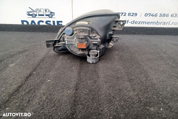 Proiector dreapta 89206701 7216886 01 89206701 7216886 01 BMW Seria 5 - 2