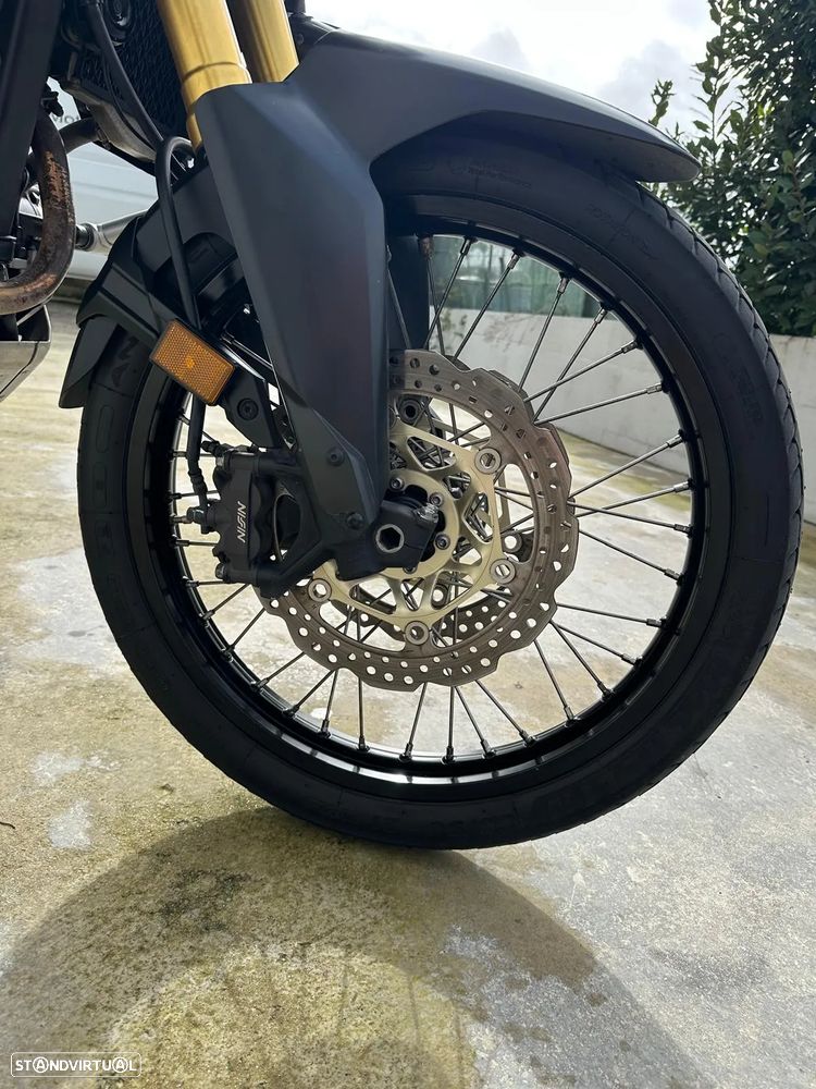 Honda Africa Twin - 10