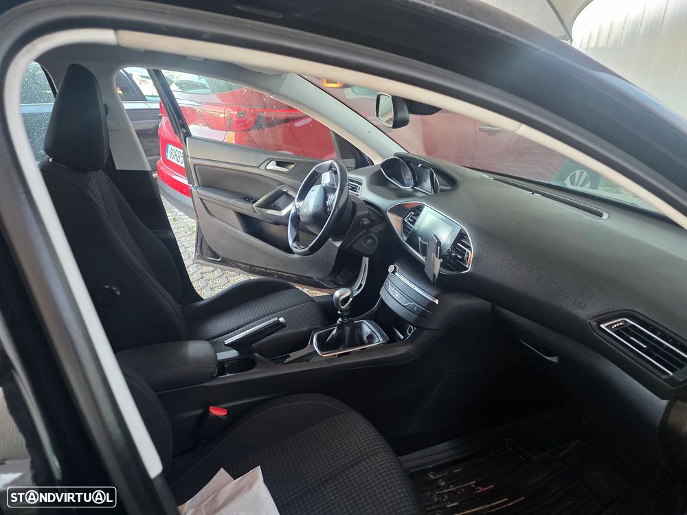 Peugeot 308 SW 1.5 BlueHDi Style - 11
