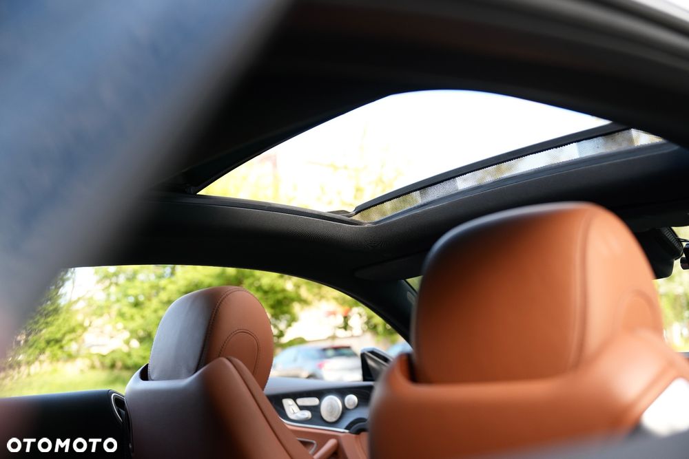 Mercedes-Benz Klasa E 220 d 4Matic 9G-TRONIC AMG Line - 27