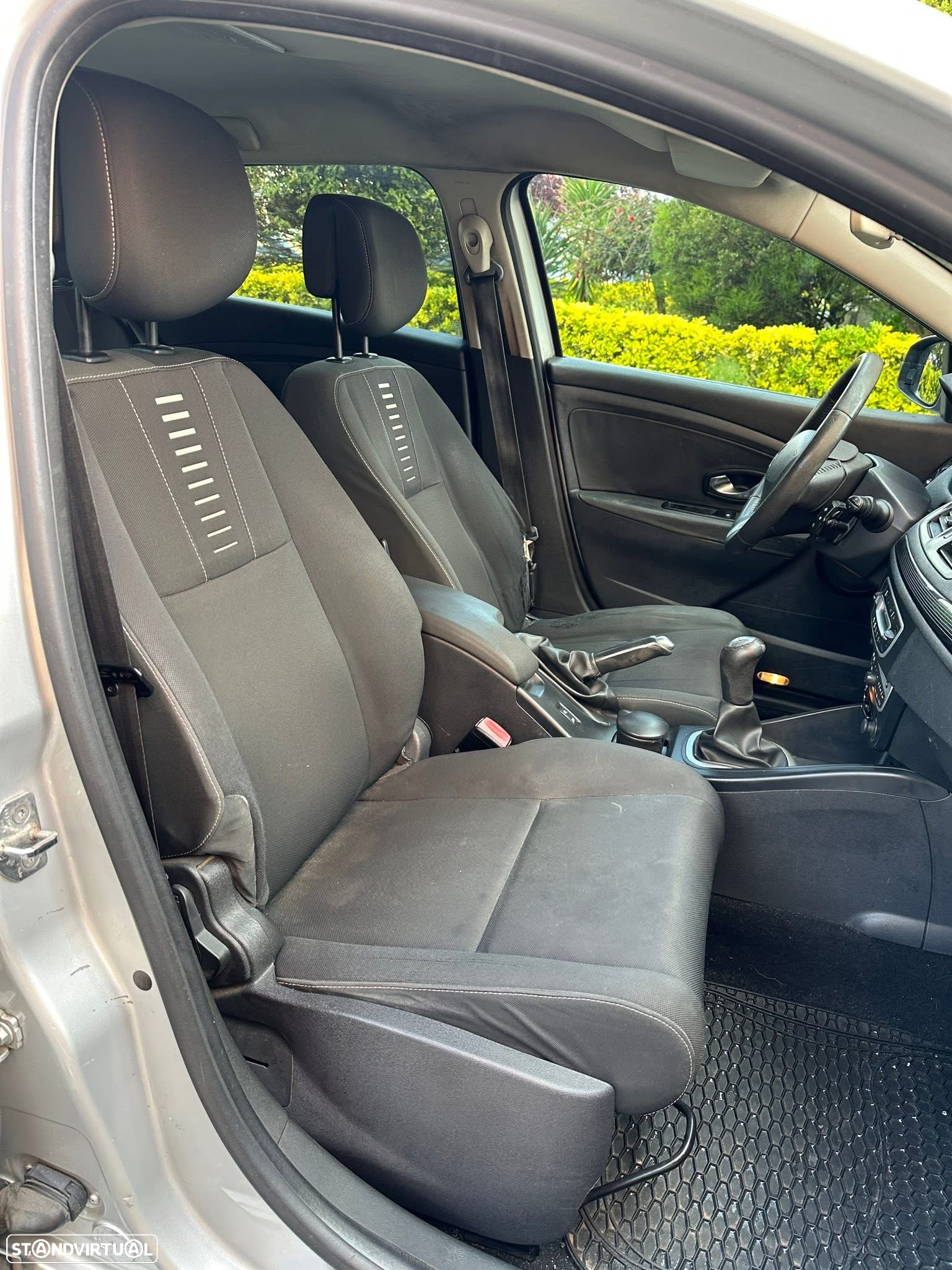 Renault Mégane 1.5 dCi Dynamique - 6