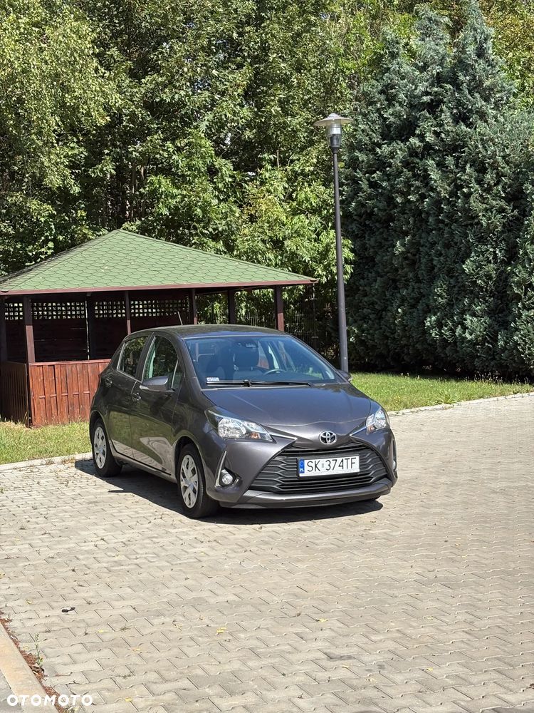 Toyota Yaris 1.5 Premium - 1