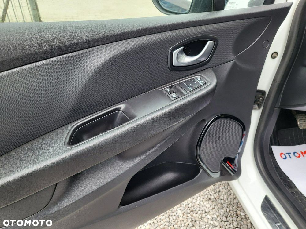 Renault Clio - 17