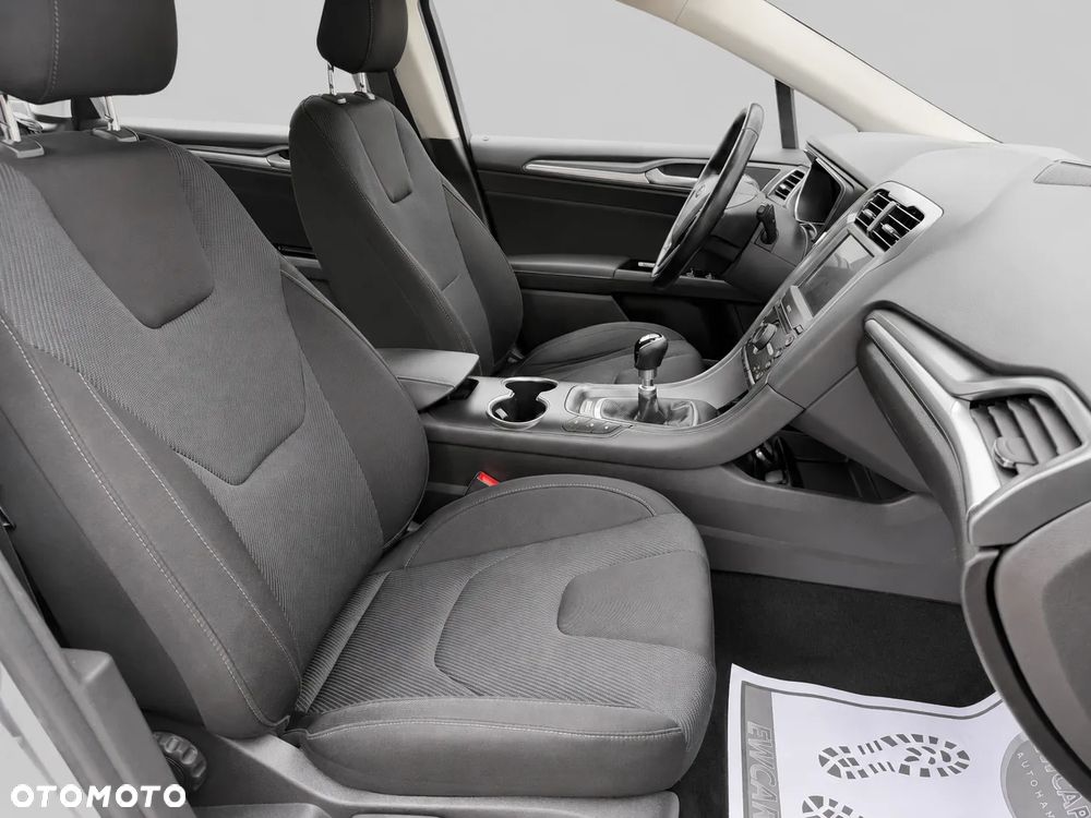 Ford Mondeo 2.0 TDCi STart-Stopp Titanium - 19