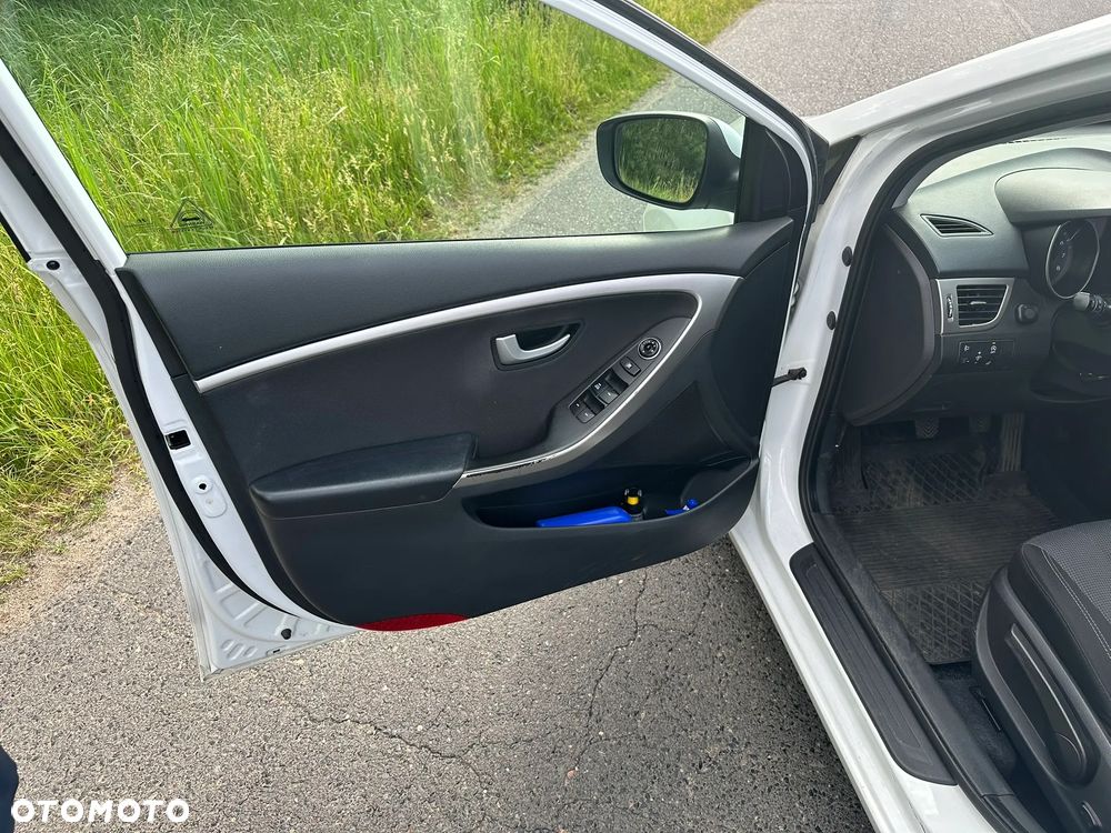 Hyundai i30 1.4 BlueDrive Classic - 25