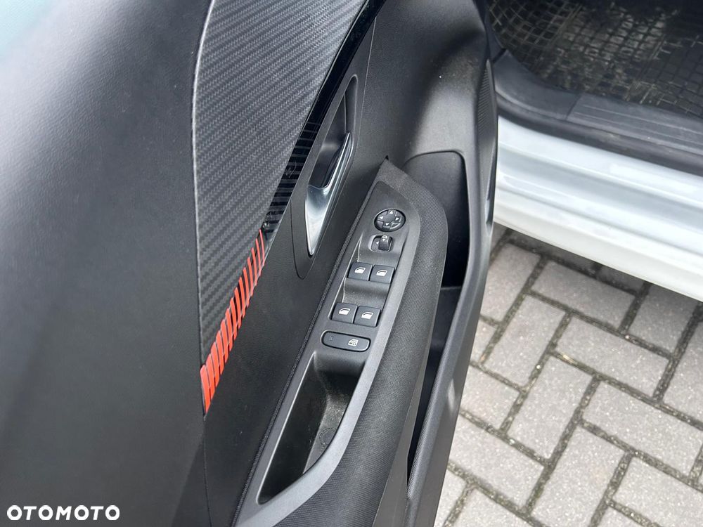 Peugeot 208 1.2 PureTech Active S&S - 12