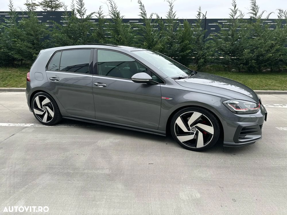 Volkswagen Golf 2.0 TSI GTI - 5