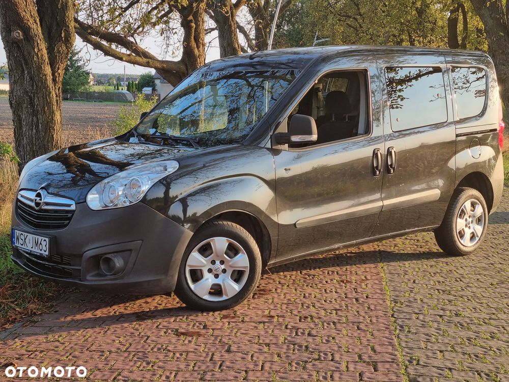 Opel Combo Tour 1.6 CDTI Cosmo - 28