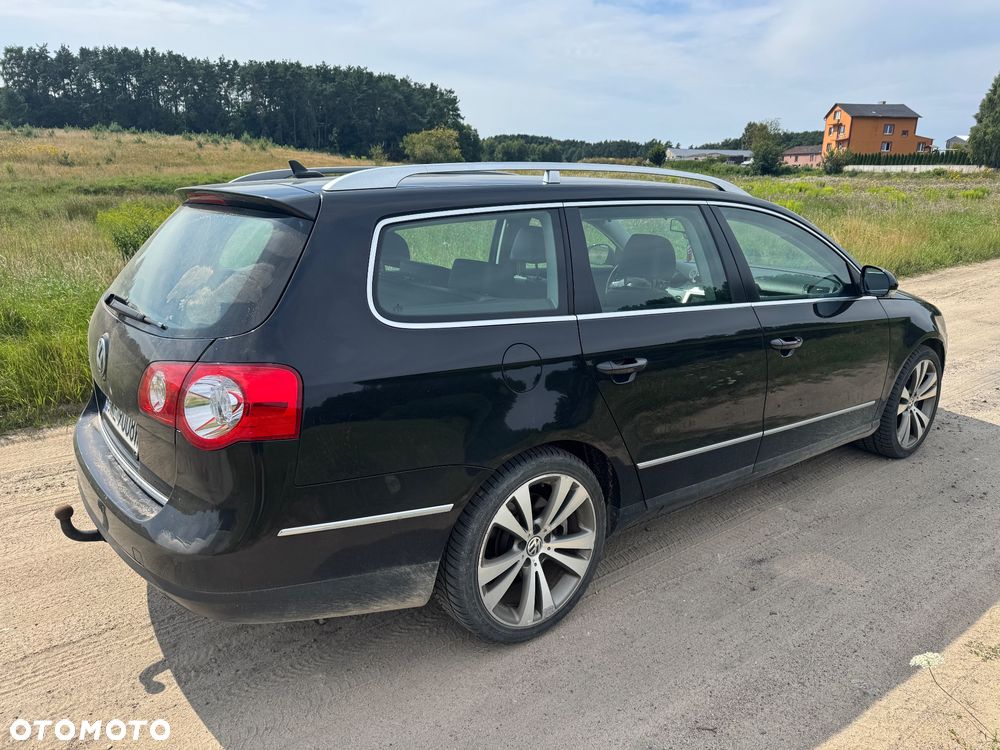 Volkswagen Passat 3.2 V6 FSI 4Mot Highline DSG - 3