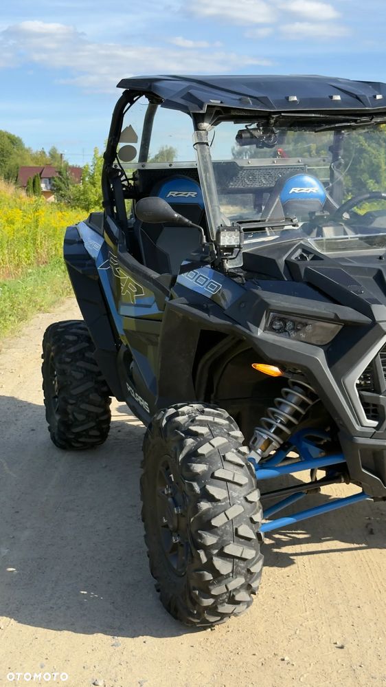 Polaris RZR - 6