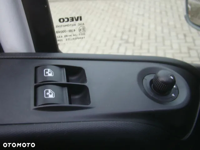 Iveco DAILY 50 C 17 170KM HDS HDS ŻURAW 2000KG HI-MATIC - 22