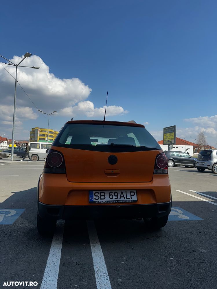 Volkswagen Polo 1.4 TDI Attractive - 2