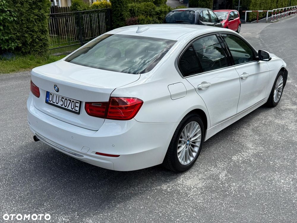 BMW Seria 3 320d Blue Performance Luxury Line - 5