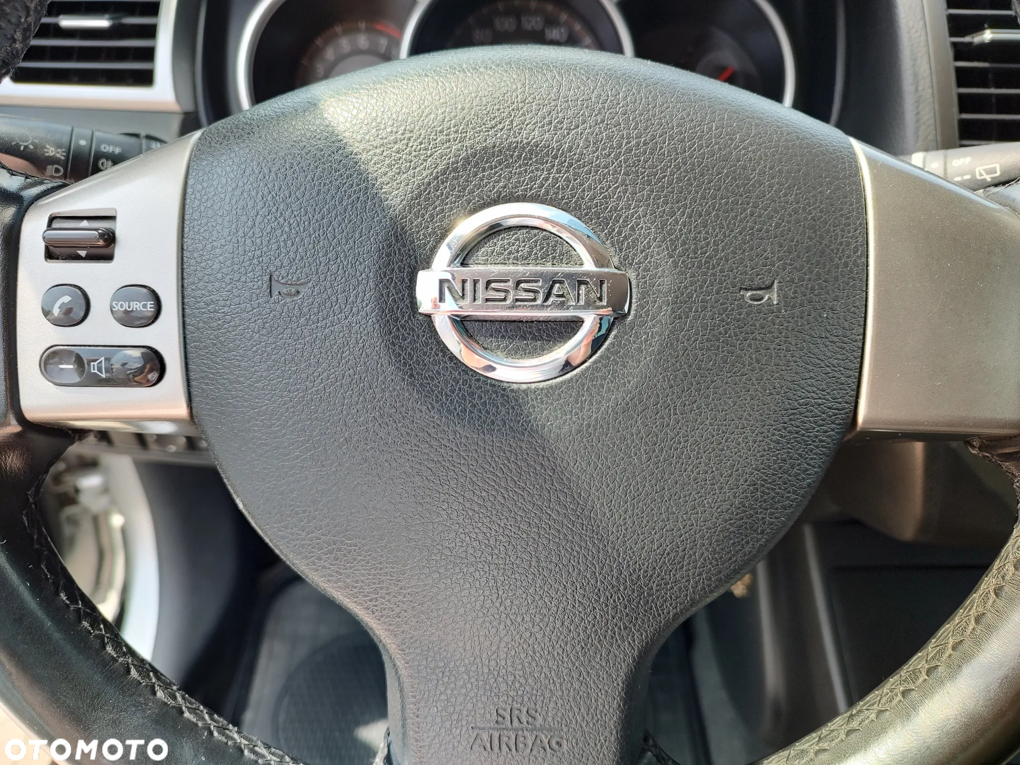 Nissan Tiida 1.6 Visia - 24