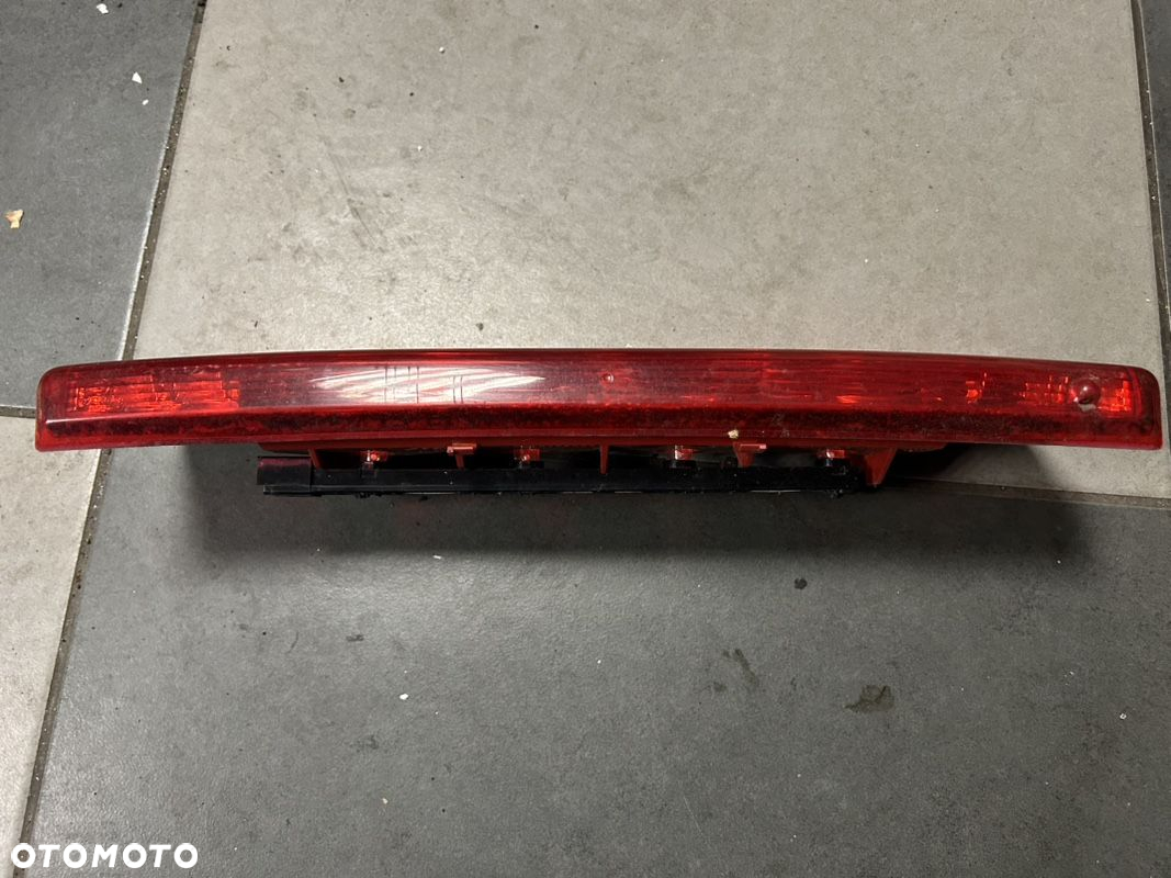 PEUGEOT 207 SW ŚWIATŁO STOP LAMPA KLAPY - 2