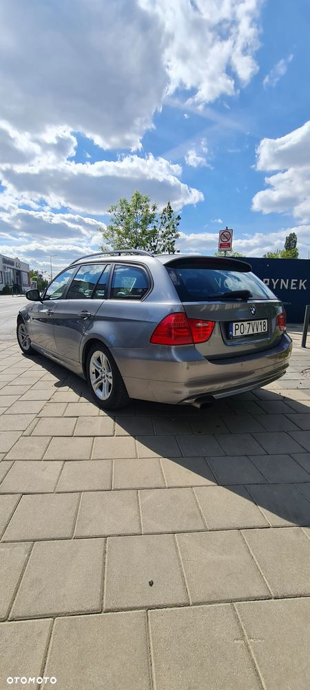 BMW Seria 3 318d DPF Touring - 7
