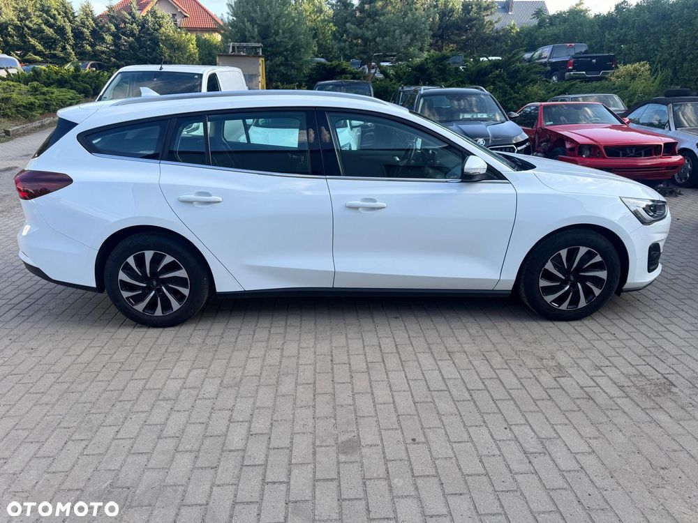 Ford Focus 1.5 EcoBlue Start-Stopp-System TITANIUM - 7