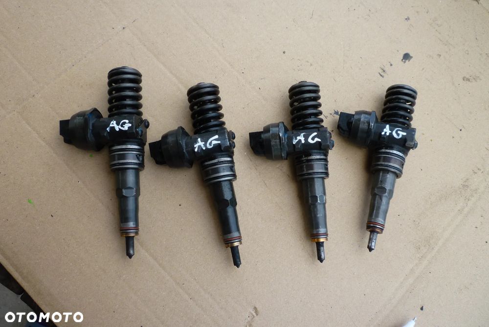 pompo wtrysk Audi VW Skoda 038130073AG - 1