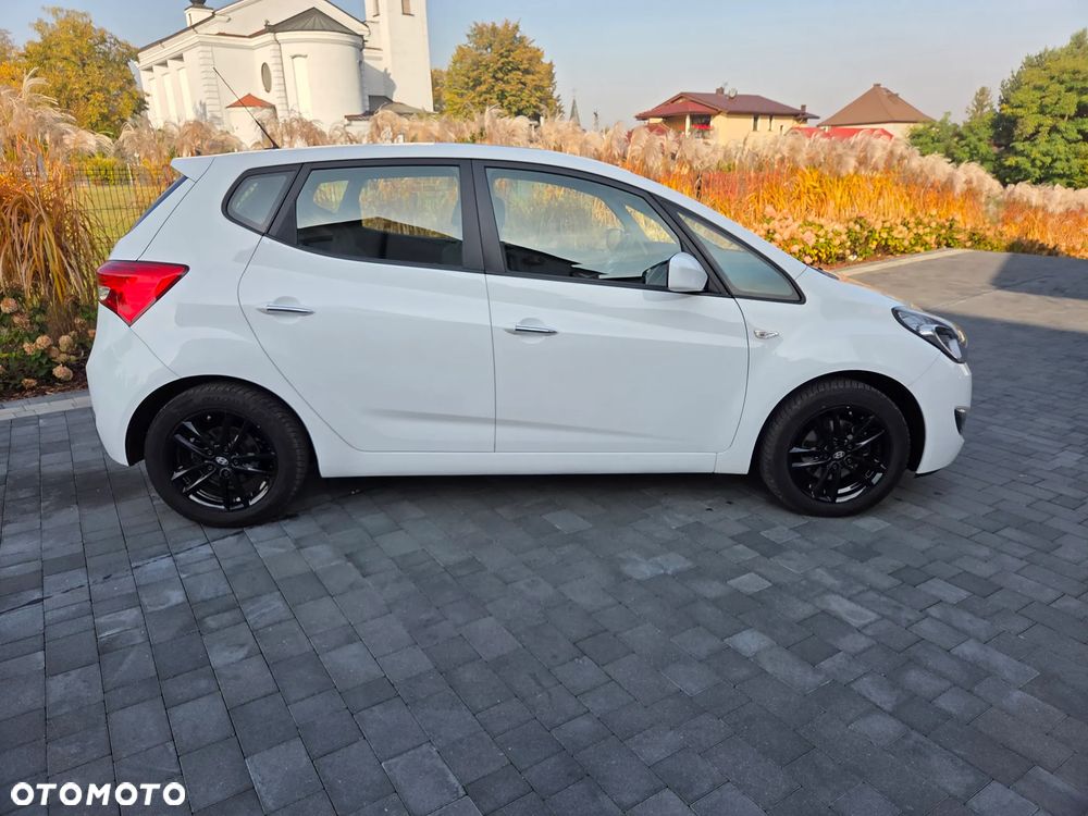 Hyundai ix20 - 8
