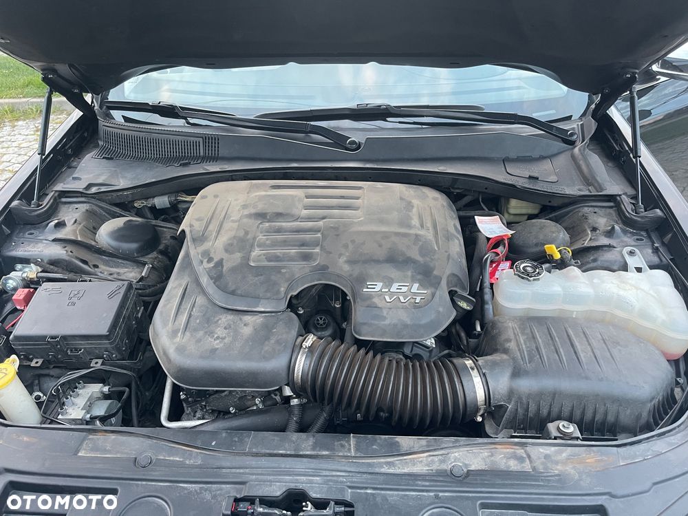 Chrysler 300C - 11