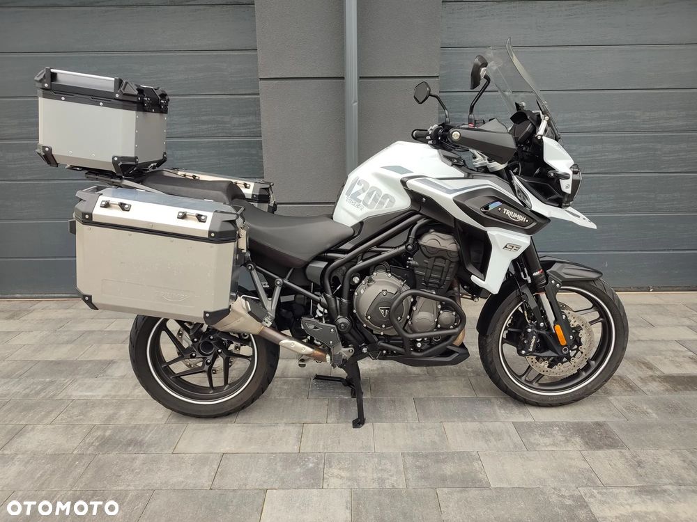Triumph Tiger - 4