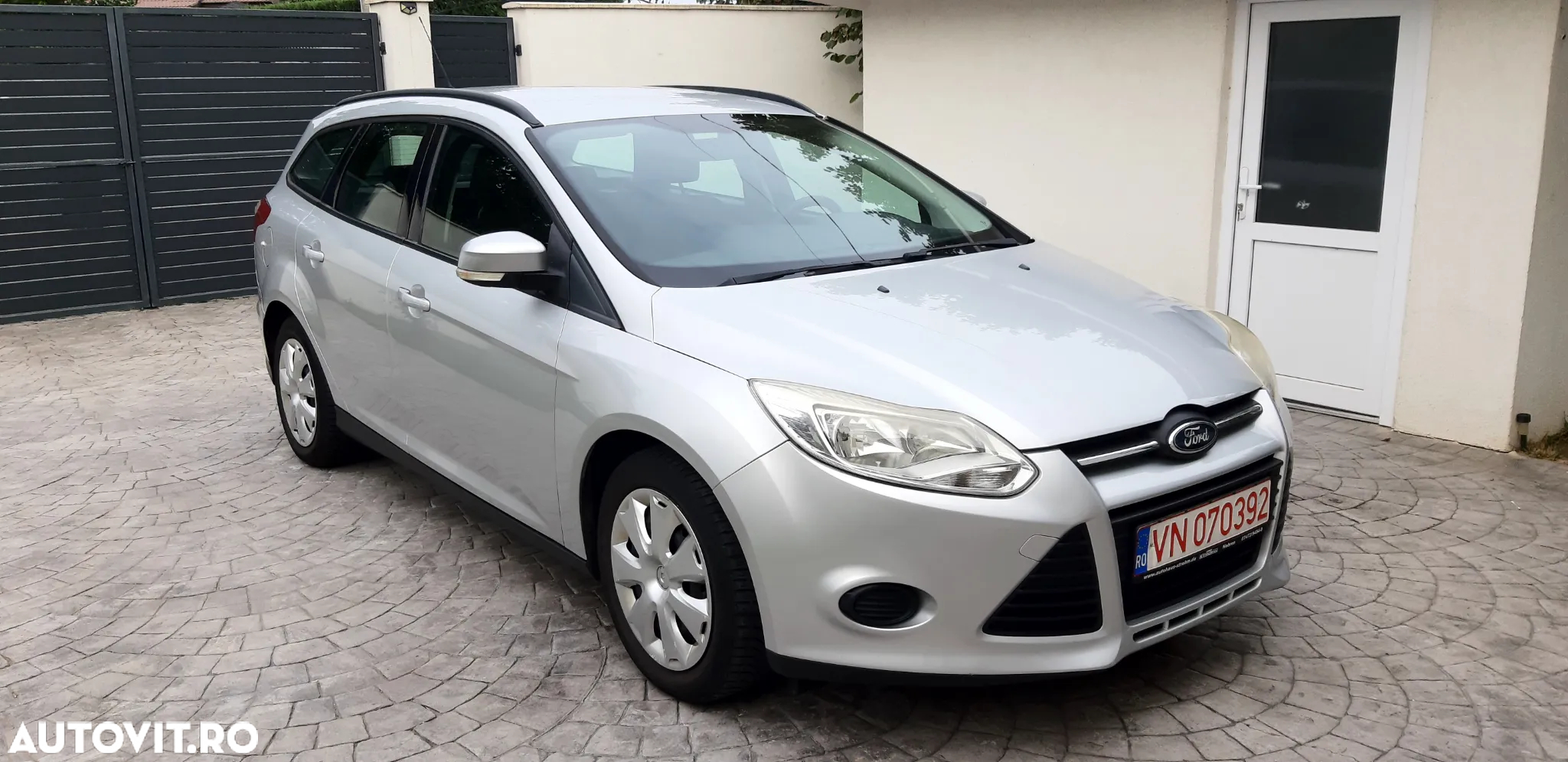 Ford Focus Turnier 1.6 Ti-VCT Champions Edition - 3