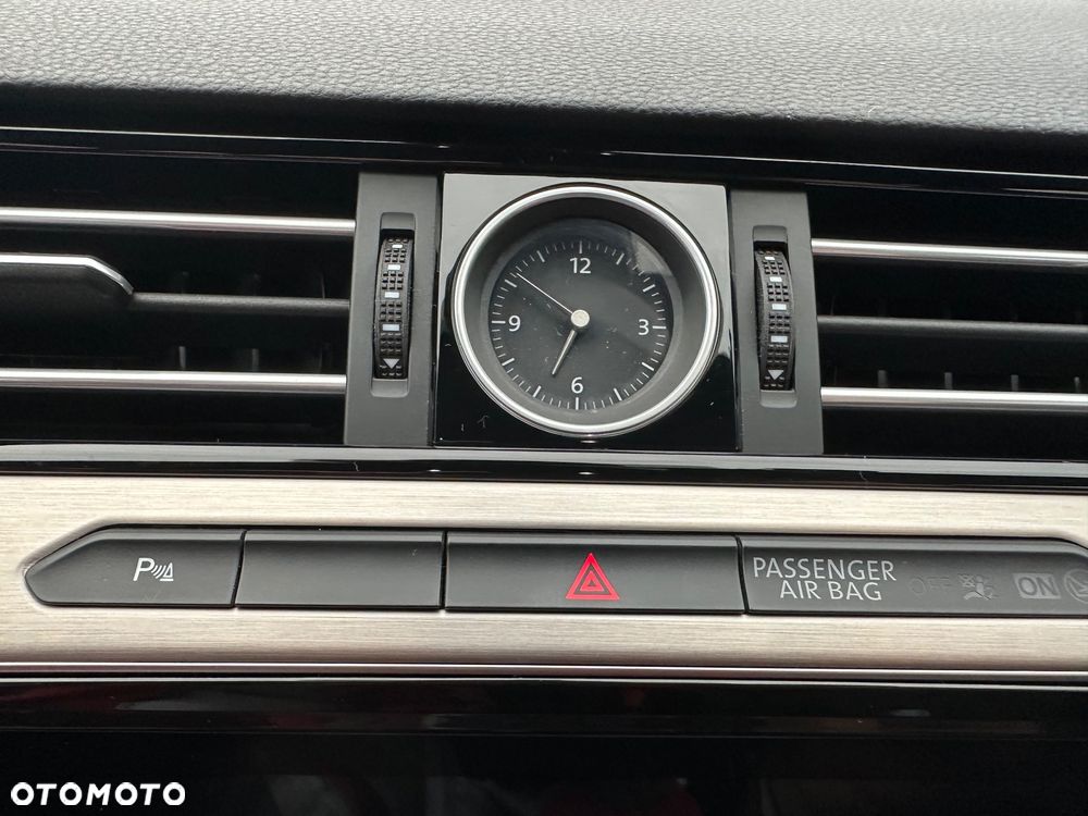 Volkswagen Passat - 28