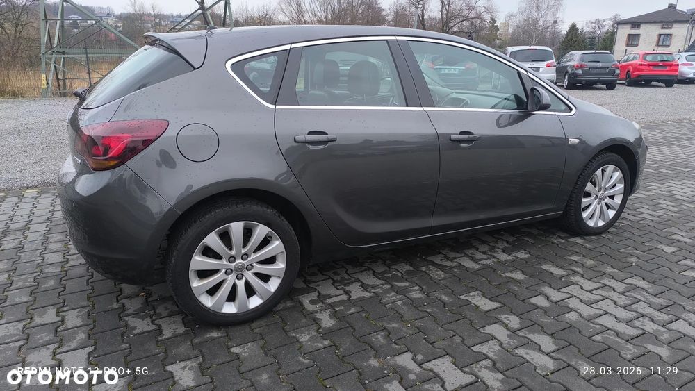 Opel Astra 1.4 Turbo Innovation - 9