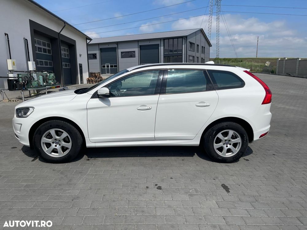 Volvo XC 60 D4 AWD Geartronic Kinetic - 3