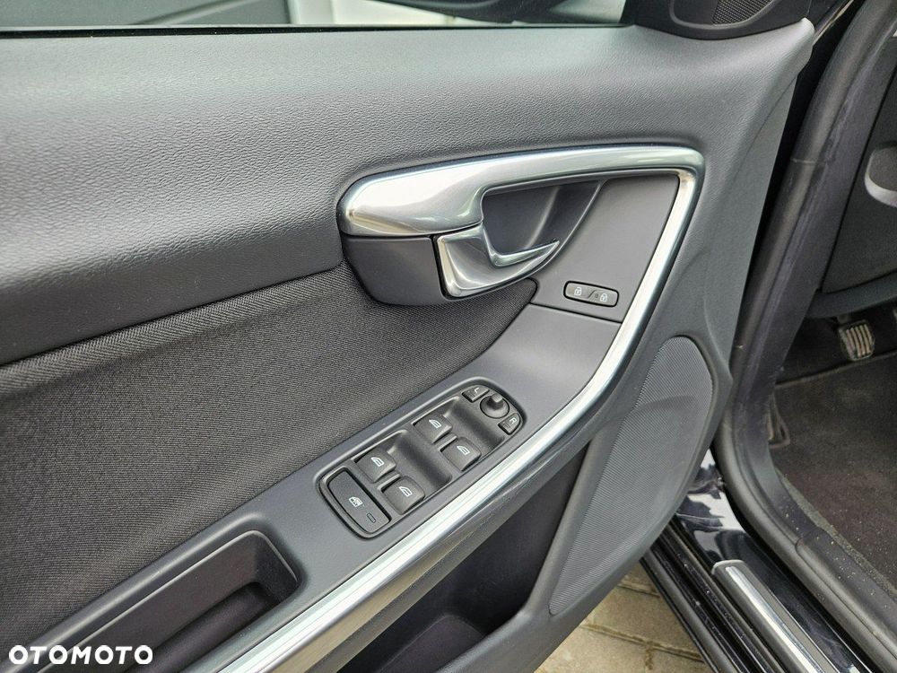 Volvo V60 D2 Kinetic - 23