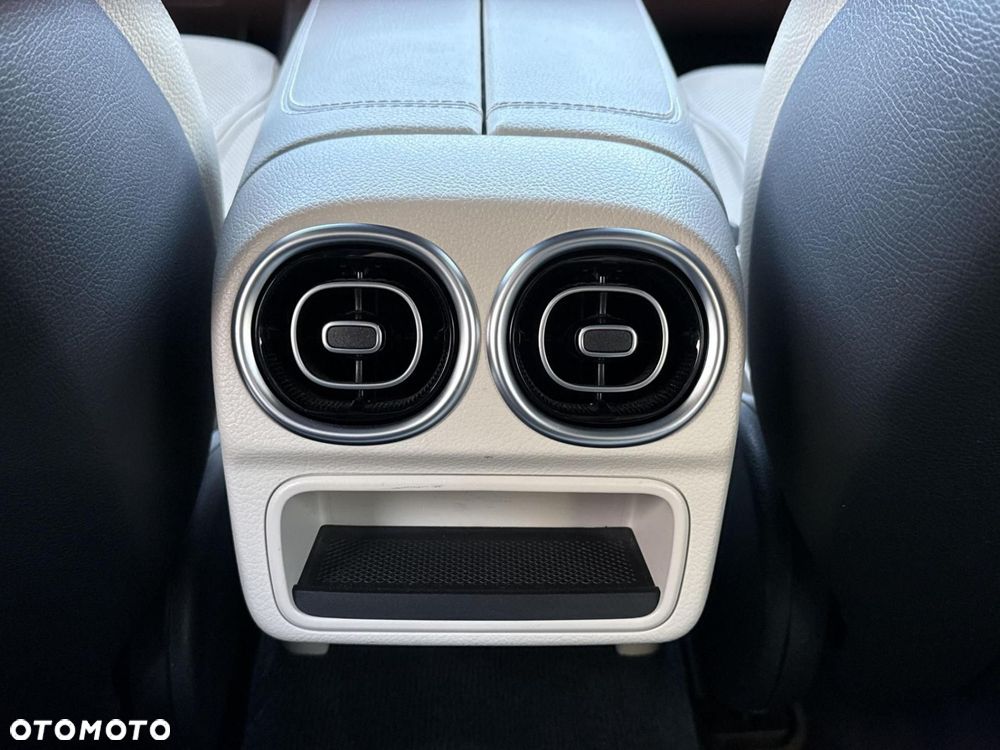 Mercedes-Benz Klasa C - 12