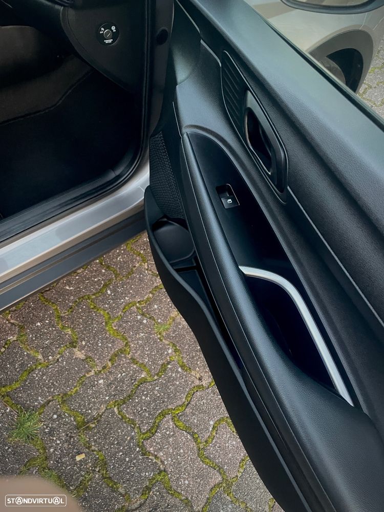 Hyundai Bayon 1.0 T-GDI Premium - 25