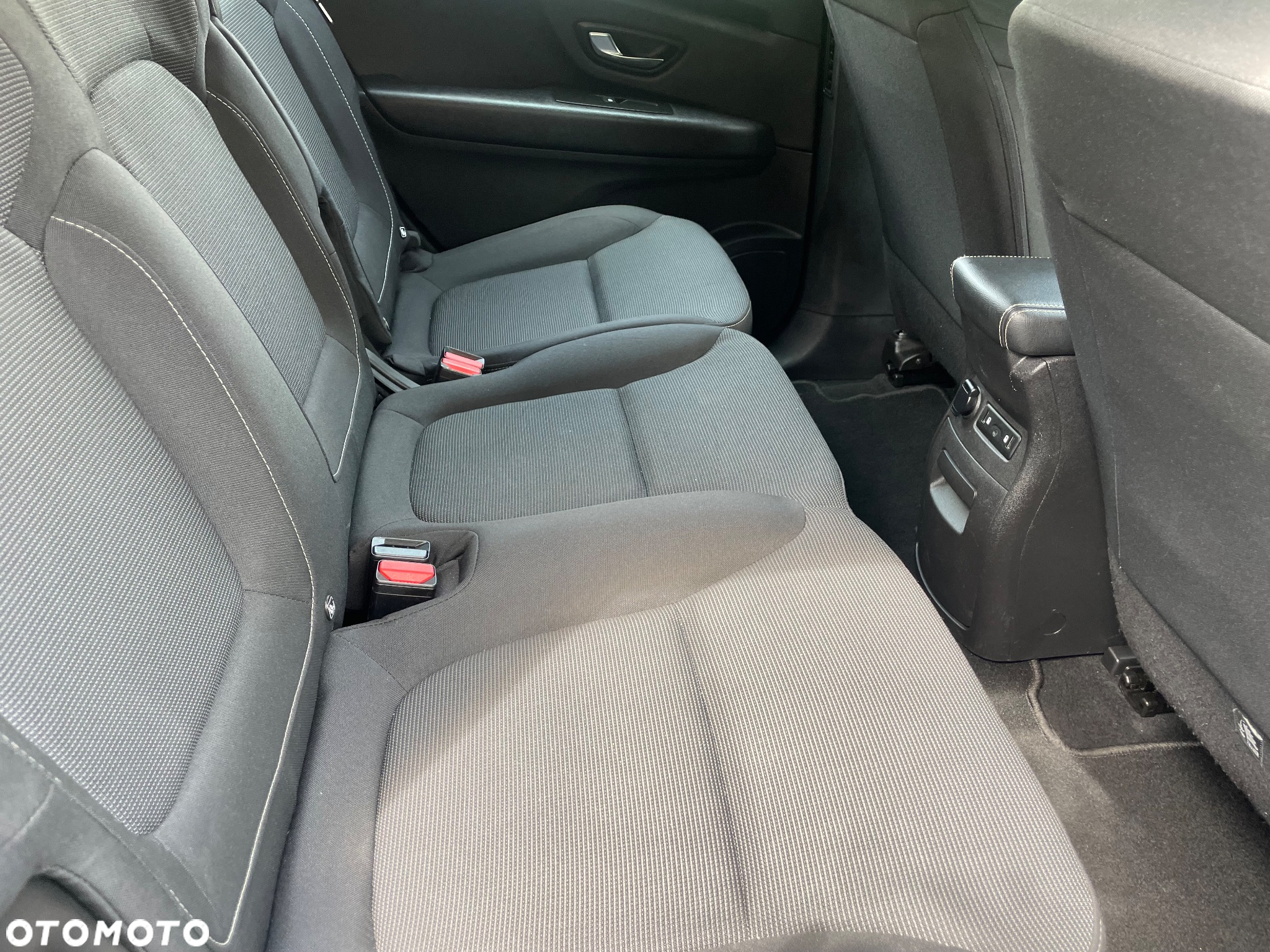 Renault Scenic 1.7 Blue dCi Zen - 23