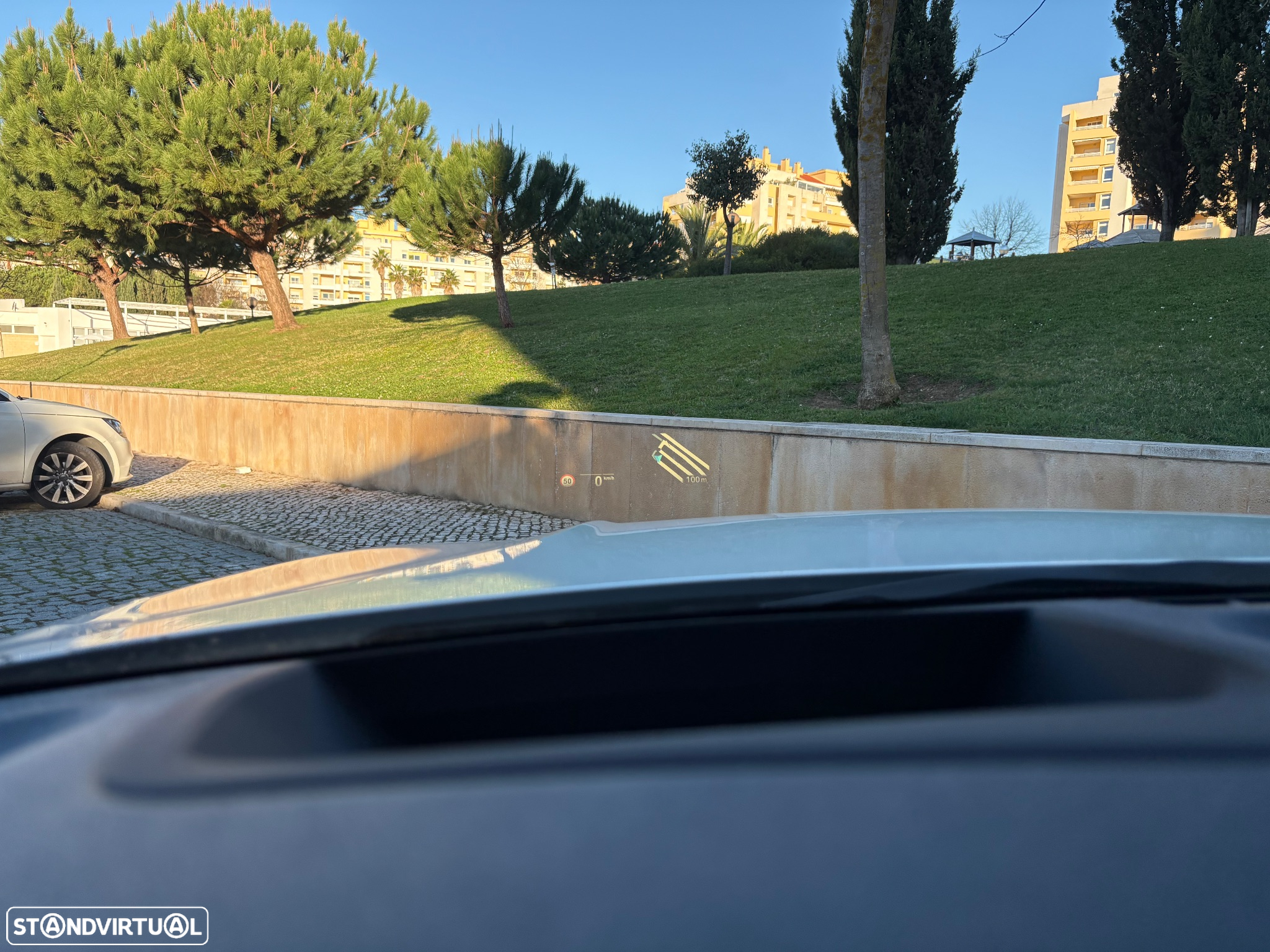 BMW 330 e Auto - 32