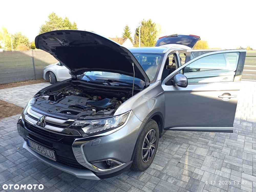 Mitsubishi Outlander 2.0 Intense + Navi 4WD CVT - 13