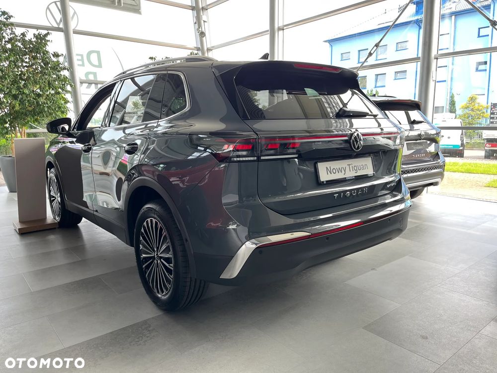 Volkswagen Tiguan 1.5 eTSI Elegance DSG - 3