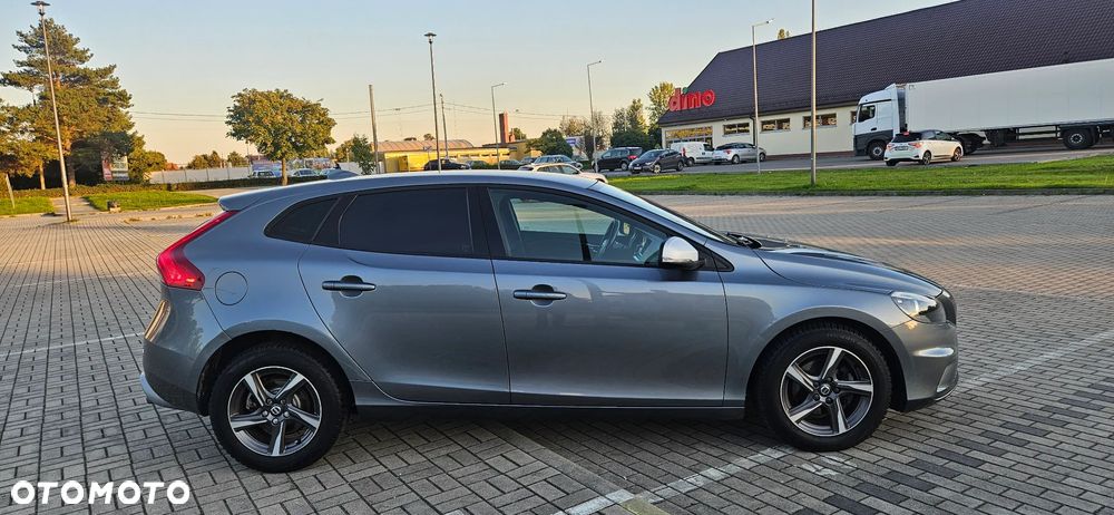 Volvo V40 D2 RDesign - 23