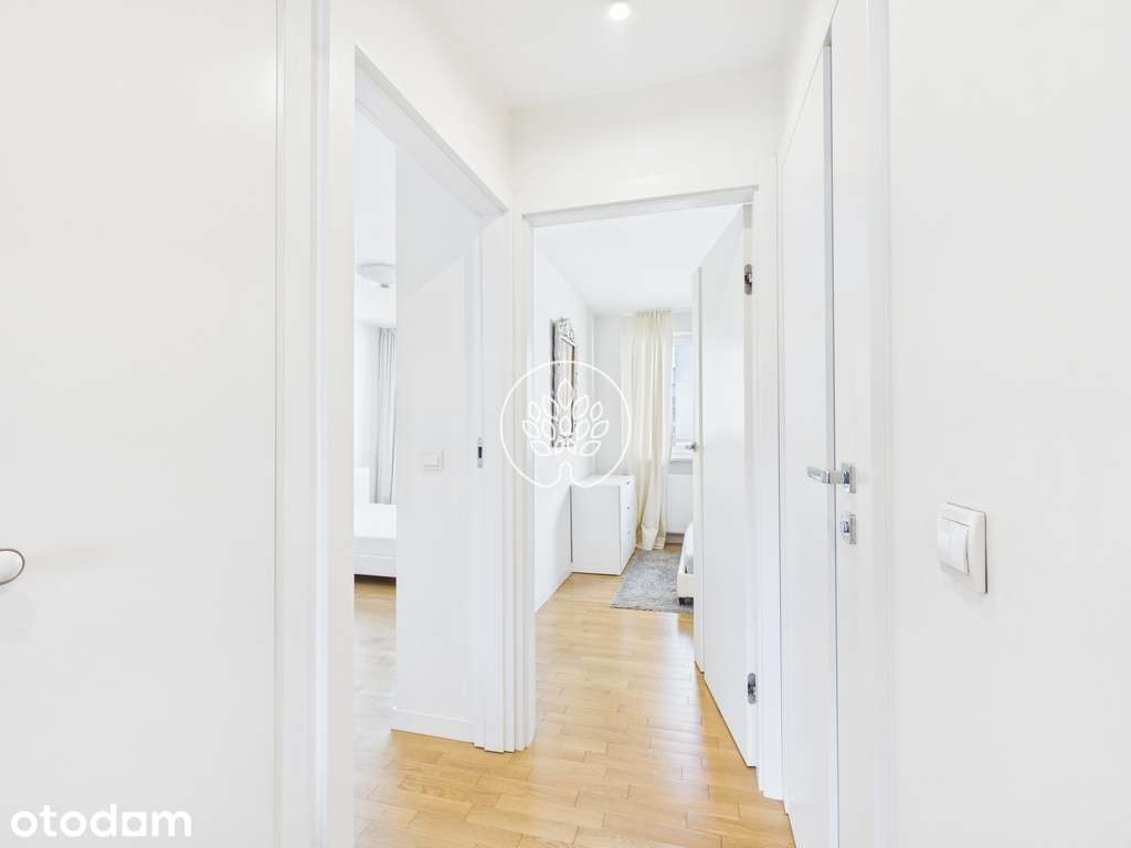 Centrum / Kamienica / Trzy pokoje / balkon / 54m2