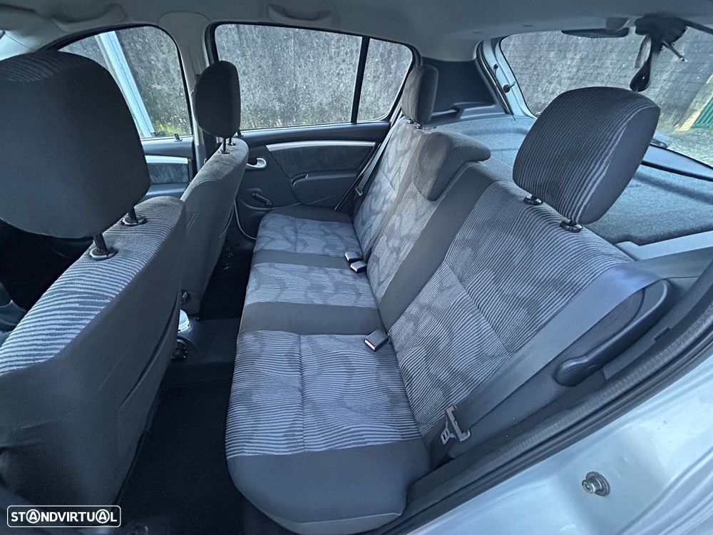 Dacia Sandero 1.2 16V Comfort - 9