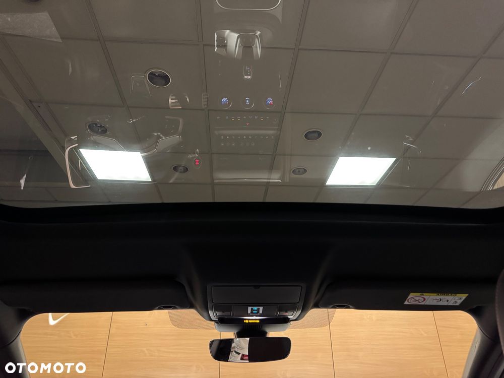 Jaguar E-Pace 2.0 i4P AWD R-Dynamic - 21