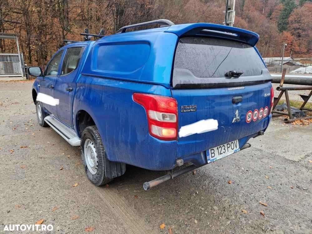 Mitsubishi L200 Double Cab M/T Invite - 30