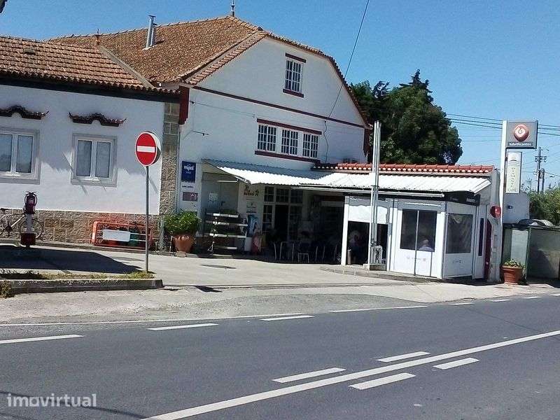 POSTO DE COMBUSTIVEL CAFÉ E EDIFICIO COM LOJA E ARMAZEM - Grande imagem: 2/6
