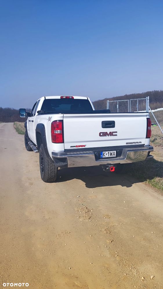 GMC Sierra - 31