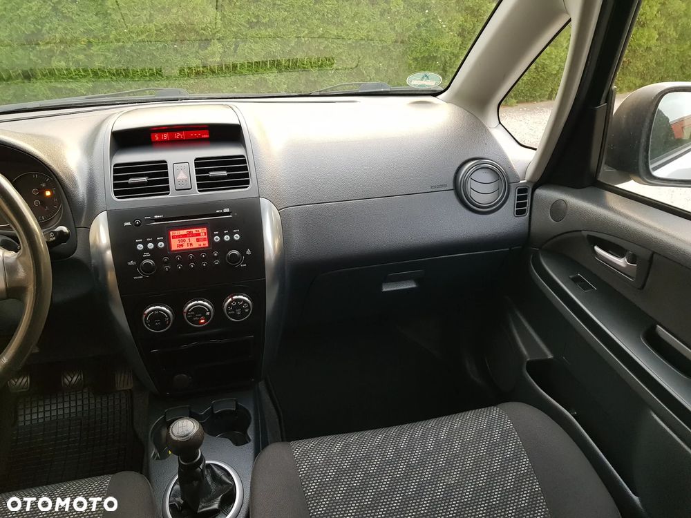 Suzuki SX4 - 15