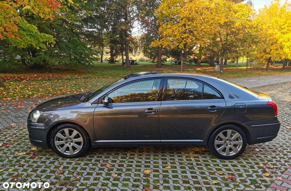 Toyota Avensis 2009 photo 5
