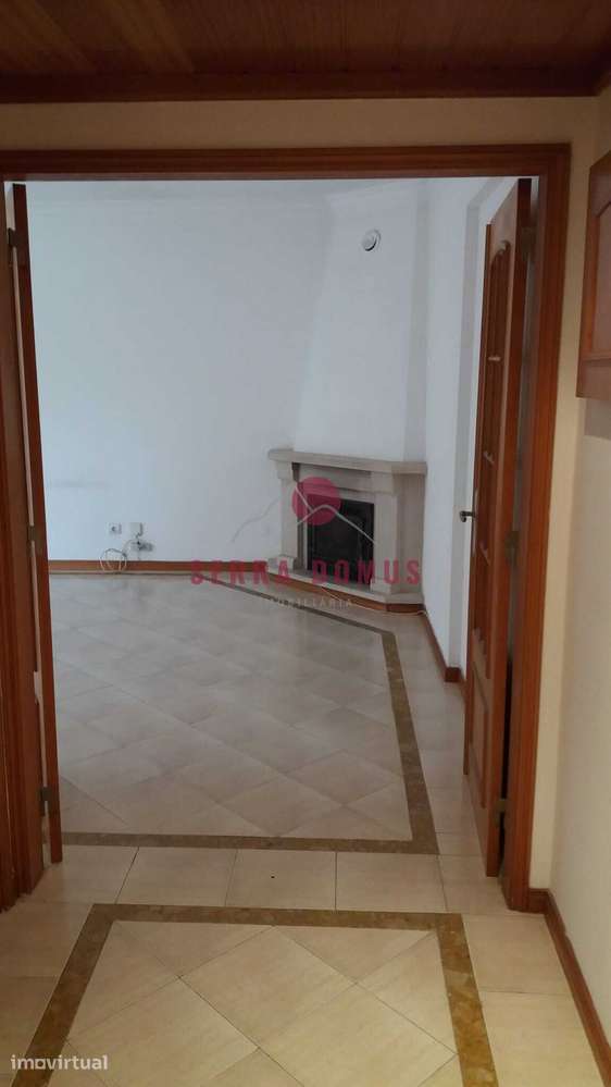 Apartamento T1 em Vale Flores - Grande imagem: 2/13