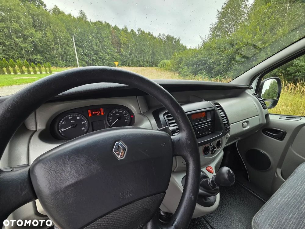 Renault Trafic - 31