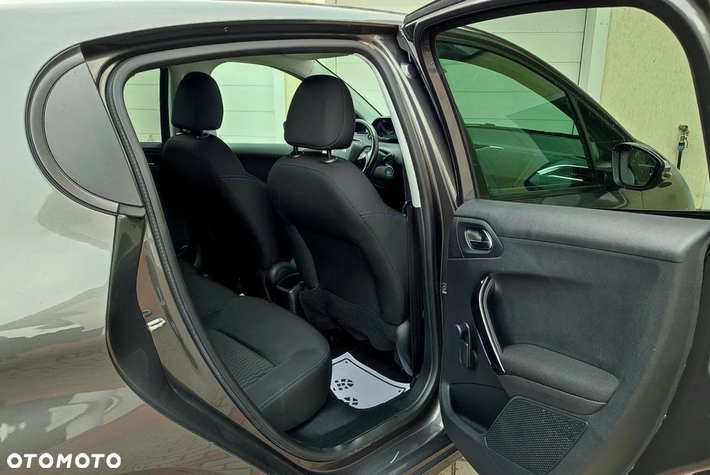 Peugeot 208 PureTech 82 Start & Stop Style - 21